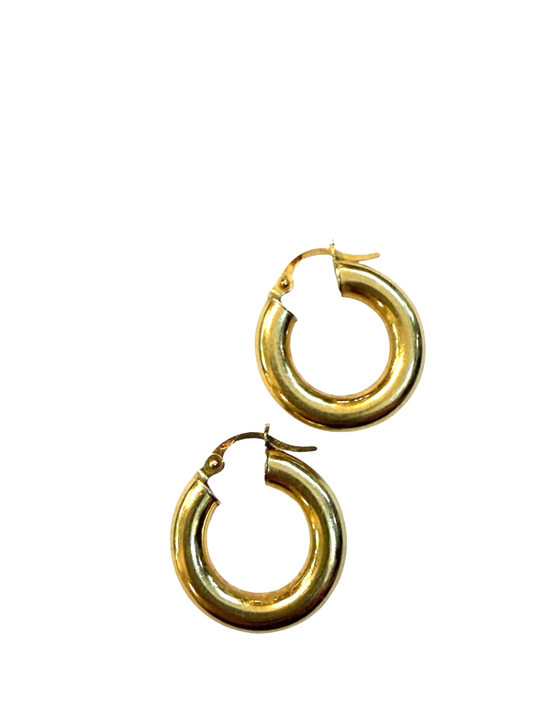18ct 750 pre owned hoop earrings 2.