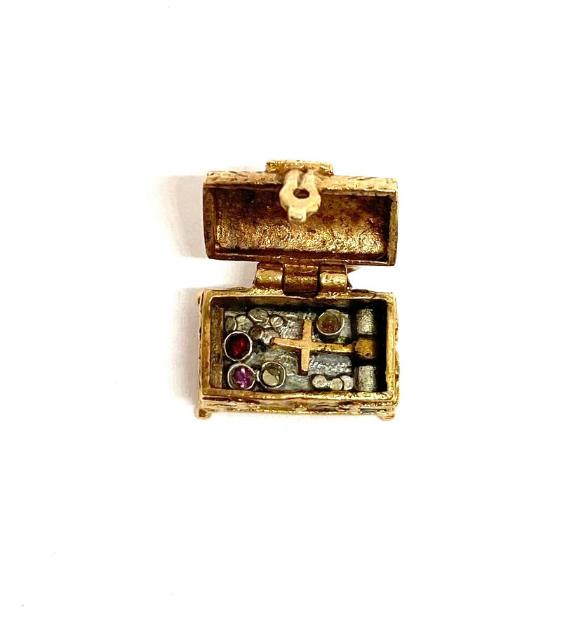 9ct 375 vintage gold treasure chest charm opening