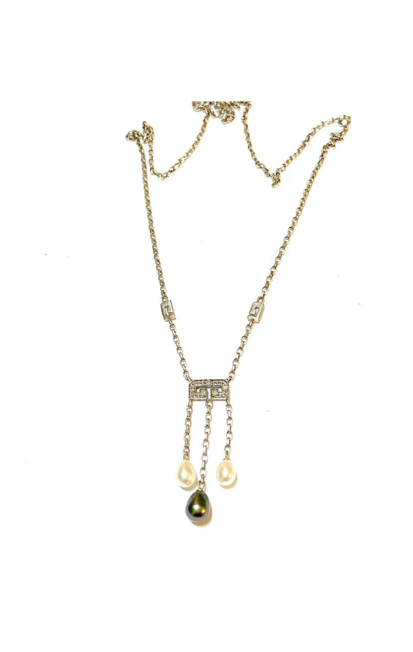 9ct vintage white gold necklace with pearls and diamonds