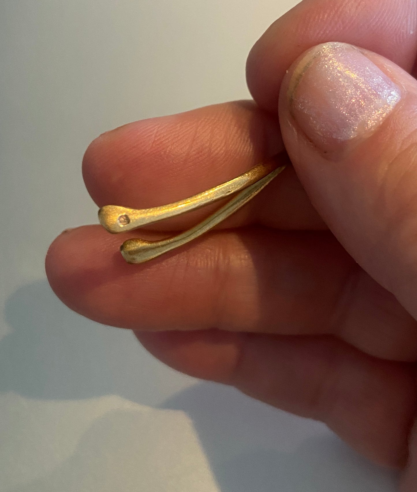 9ct vintage wishbone charm. circa 1958