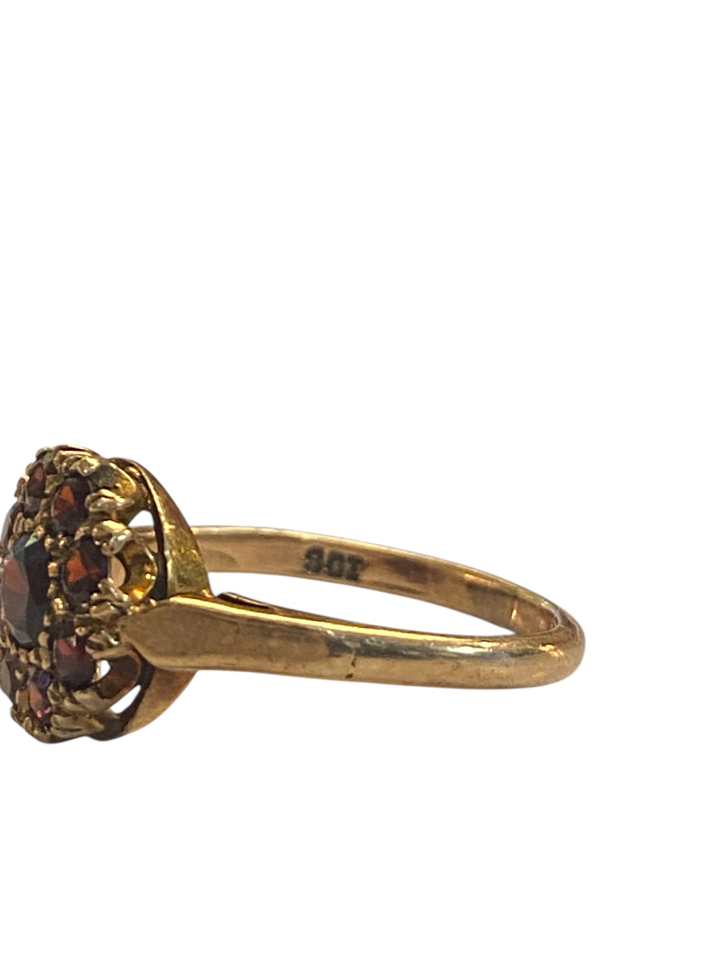9ct vintage garnet clustre. ring size m