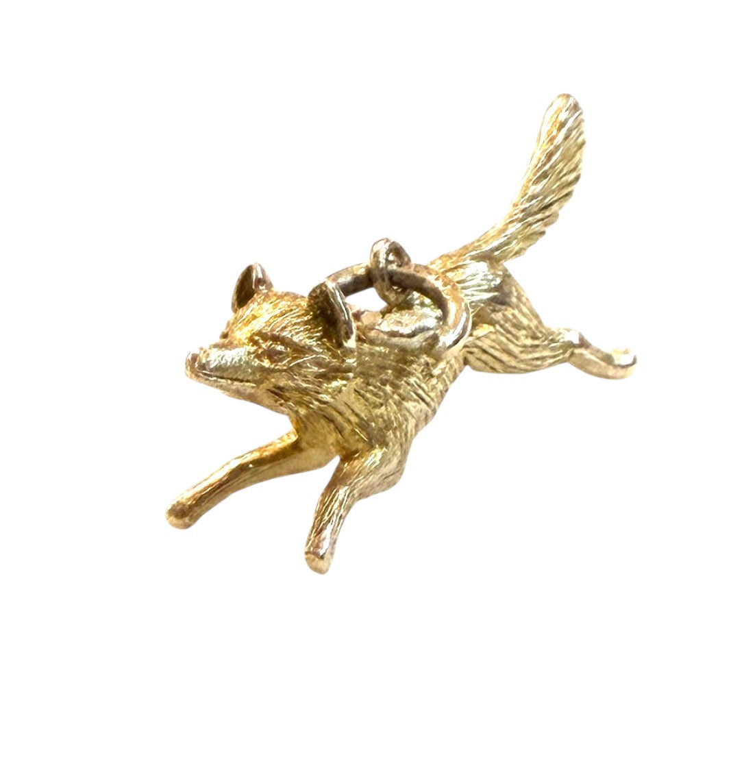 9ct vintage running fox charm circa 1958 2.5g
