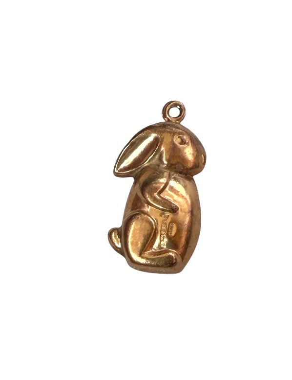 9ct vintage flopsey bunny rabbit charm. 1.1g circa 1974 hollow