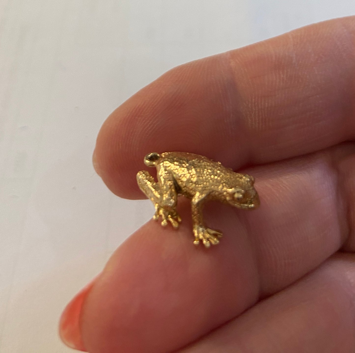 9ct vintage gold frog charm circa 1968 maker PPld