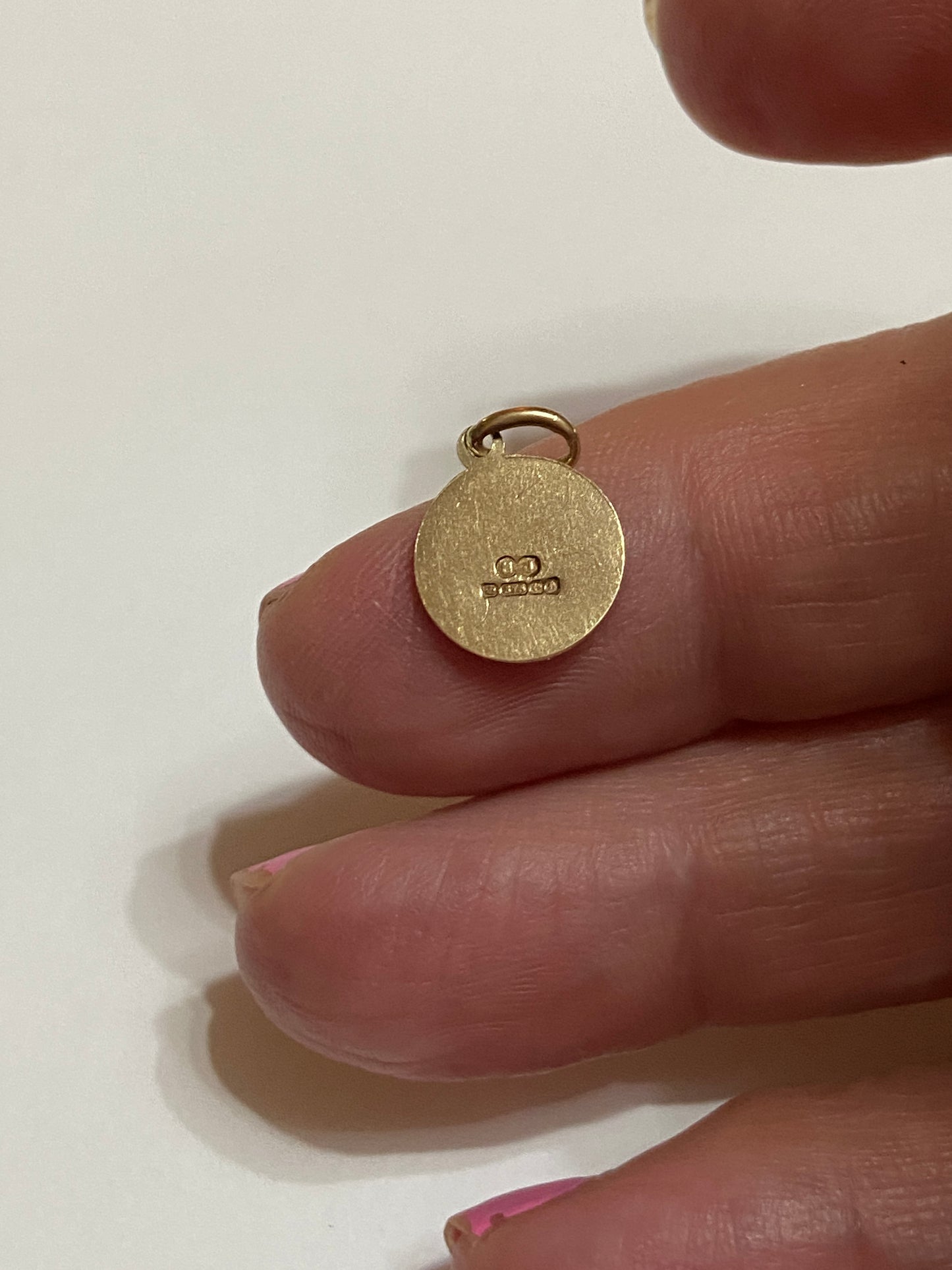 9CT VINTAGE SMALL ST CHRISTOPHER CIRCA 1978