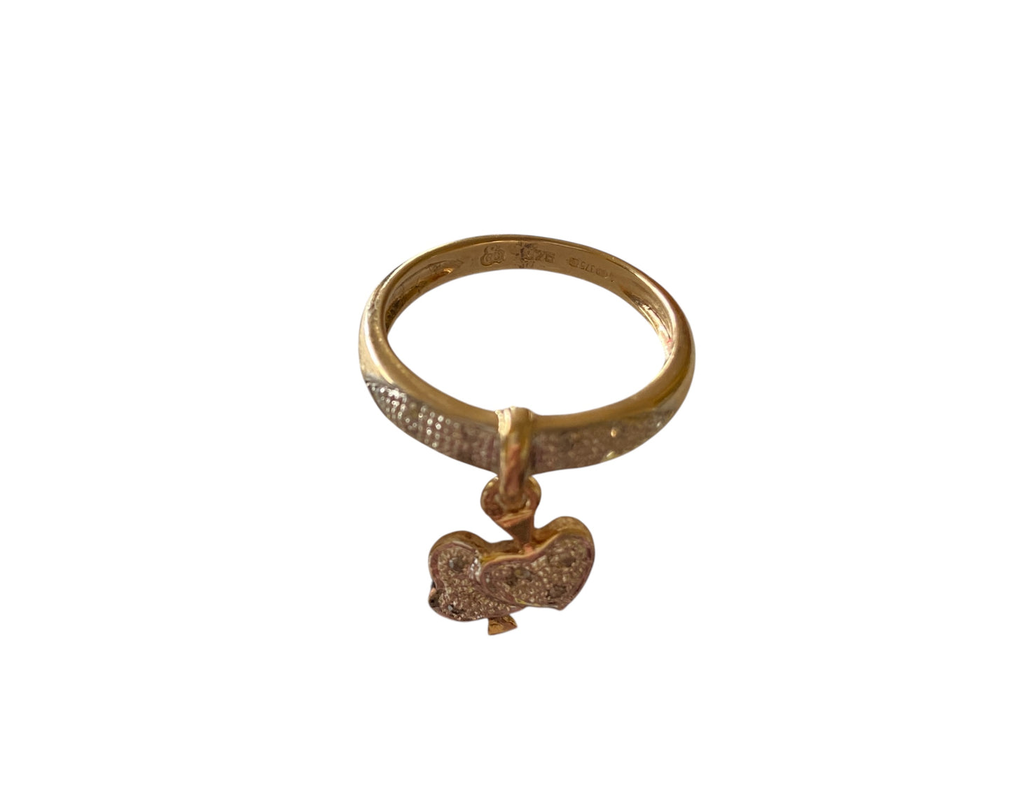 9ct vintage charm ring with heart and clover charm size M 1/2