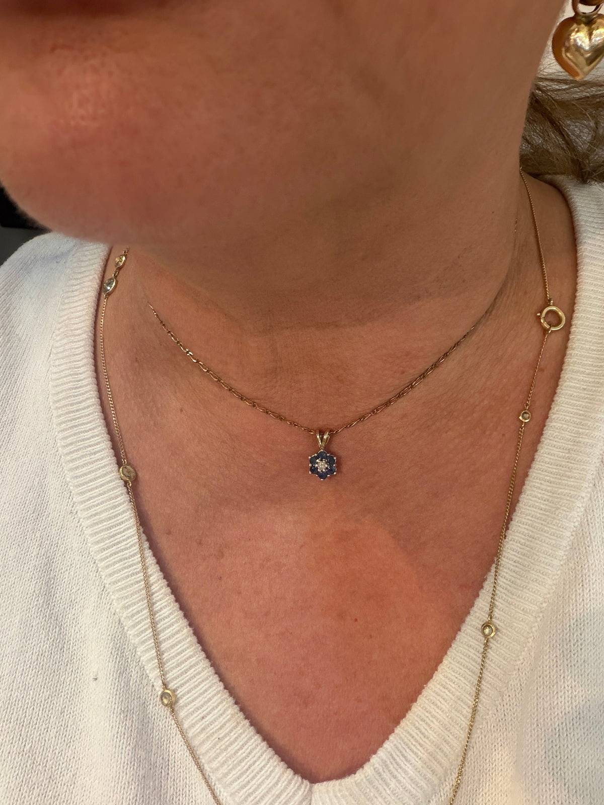 9ct vintage / pre owned sapphire ad diamond pendant