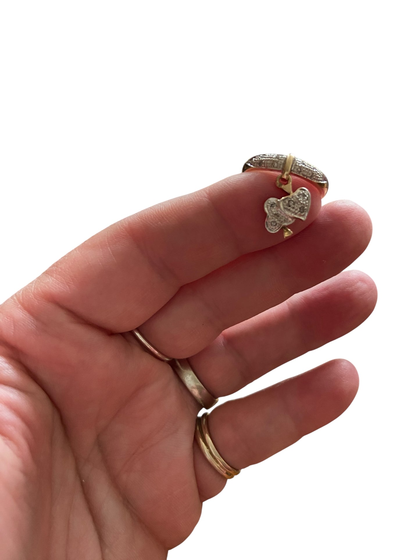 9ct vintage charm ring with heart and clover charm size M 1/2