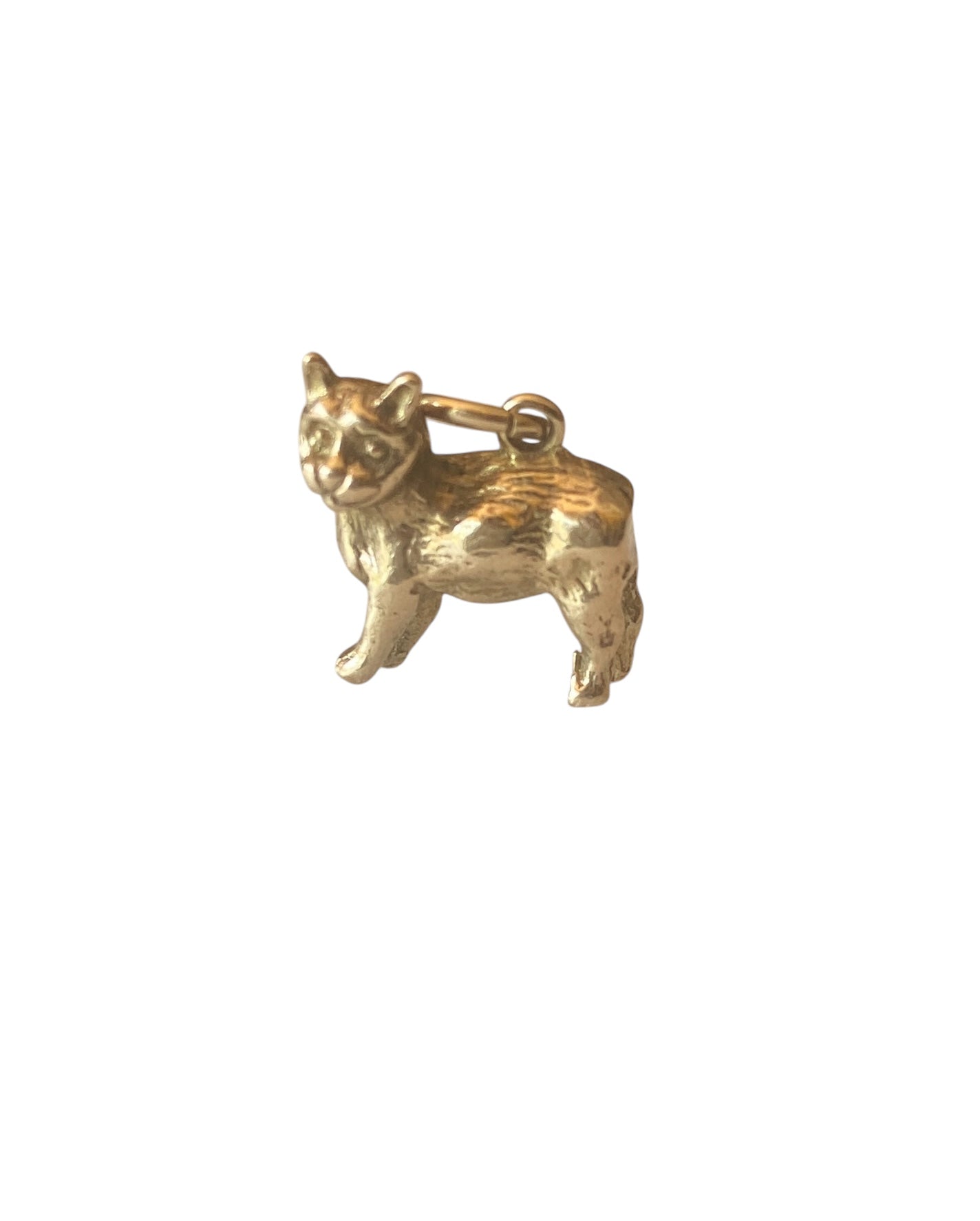 9ct vintage gold Manx cat charm. circa 1965 . 3.0g