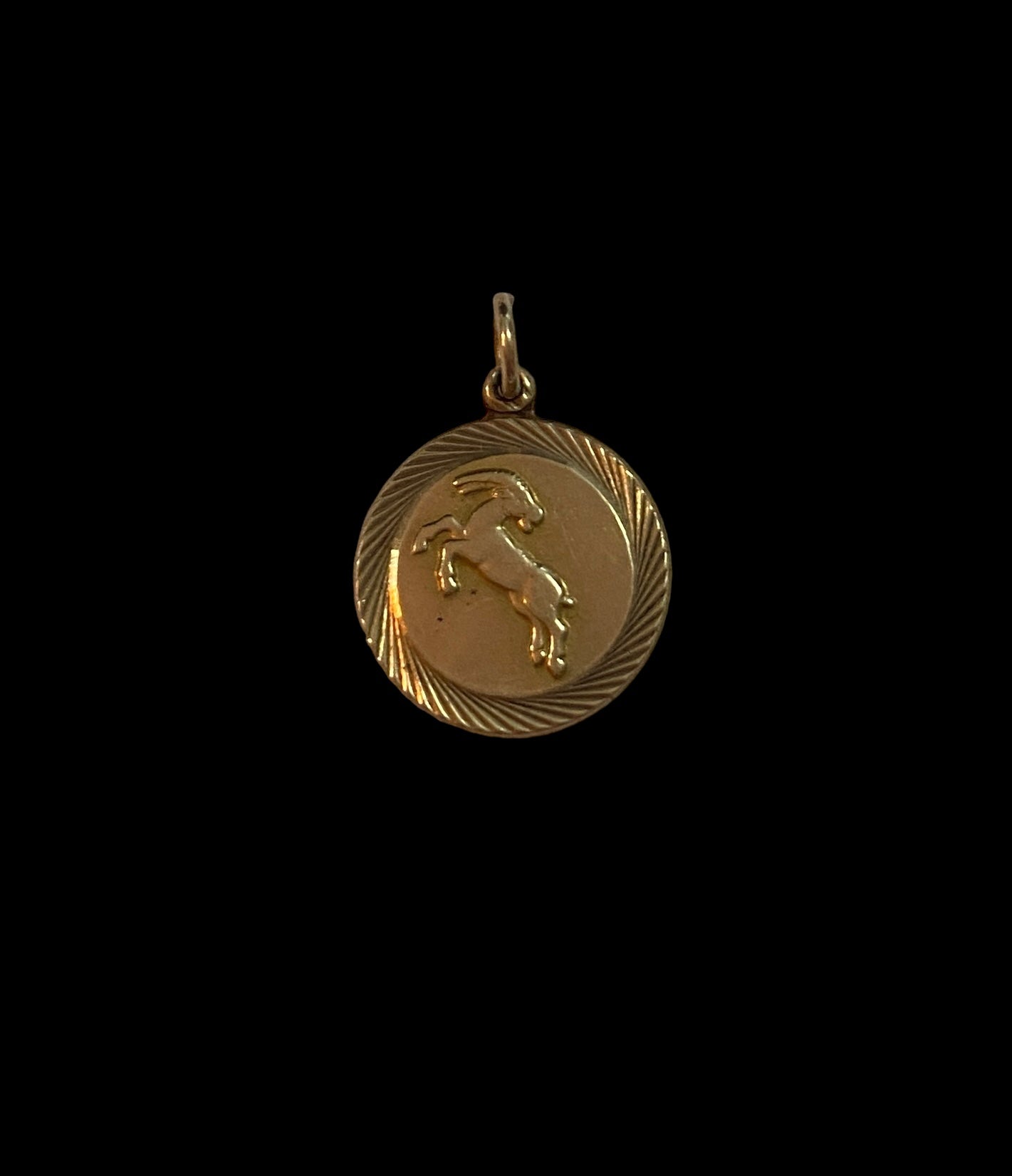 9ct 375 vintage Capricorn charm circa 1962
