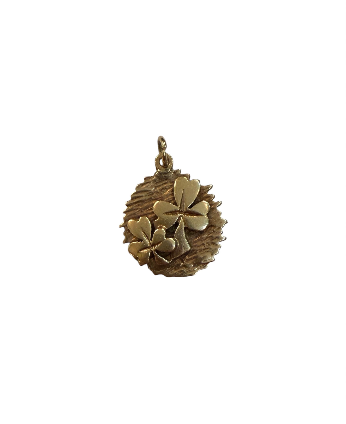 9ct vintage shamrock pendant, Dublin 1974 2.17