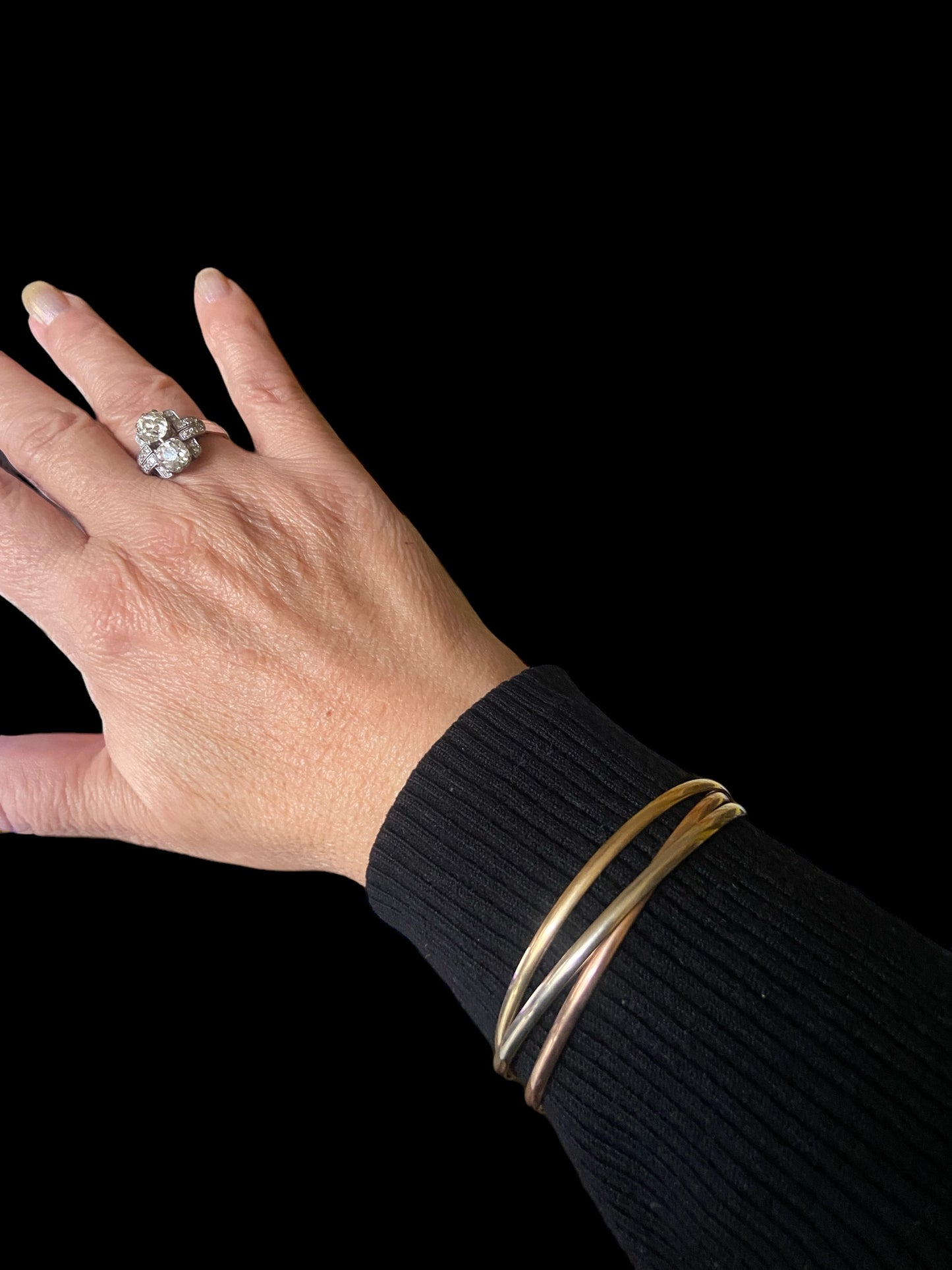 9ct vintage / pre owned trilogy bangle three colour gold. 15.6g