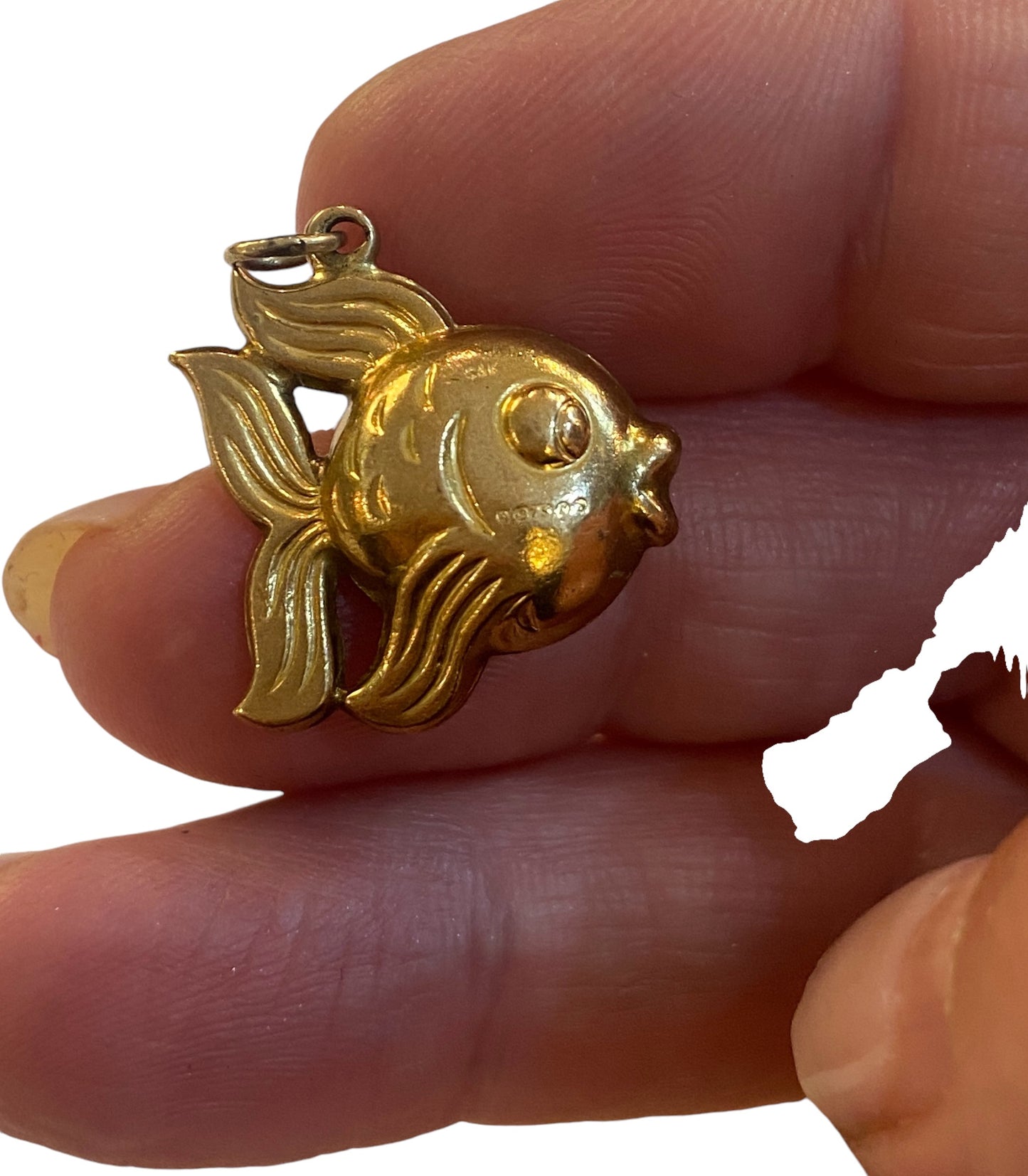 9ct vintage fish charm, circa 1973