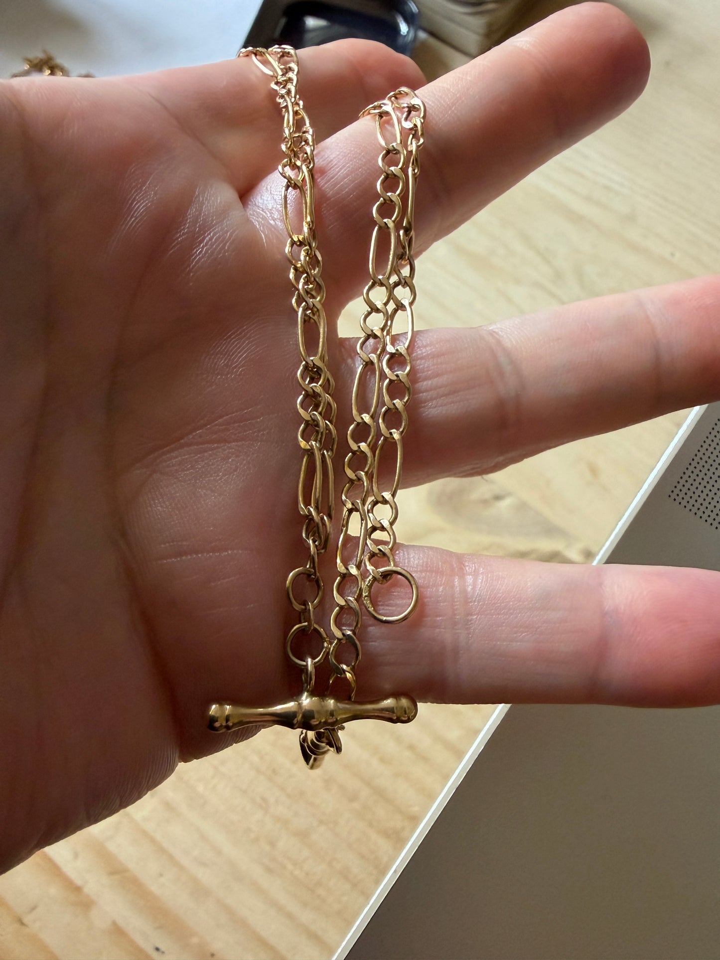 9ct vintage albert chain . figero link 3.94g 18 1/2 inches