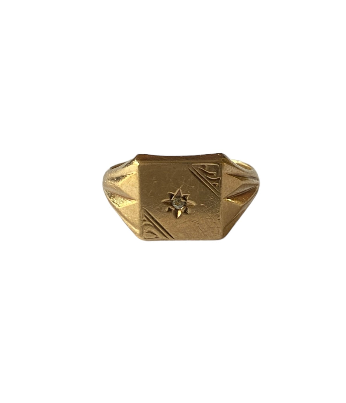 9ct vintage signet ring with star. rust diamond circa 1980 size O 1/2