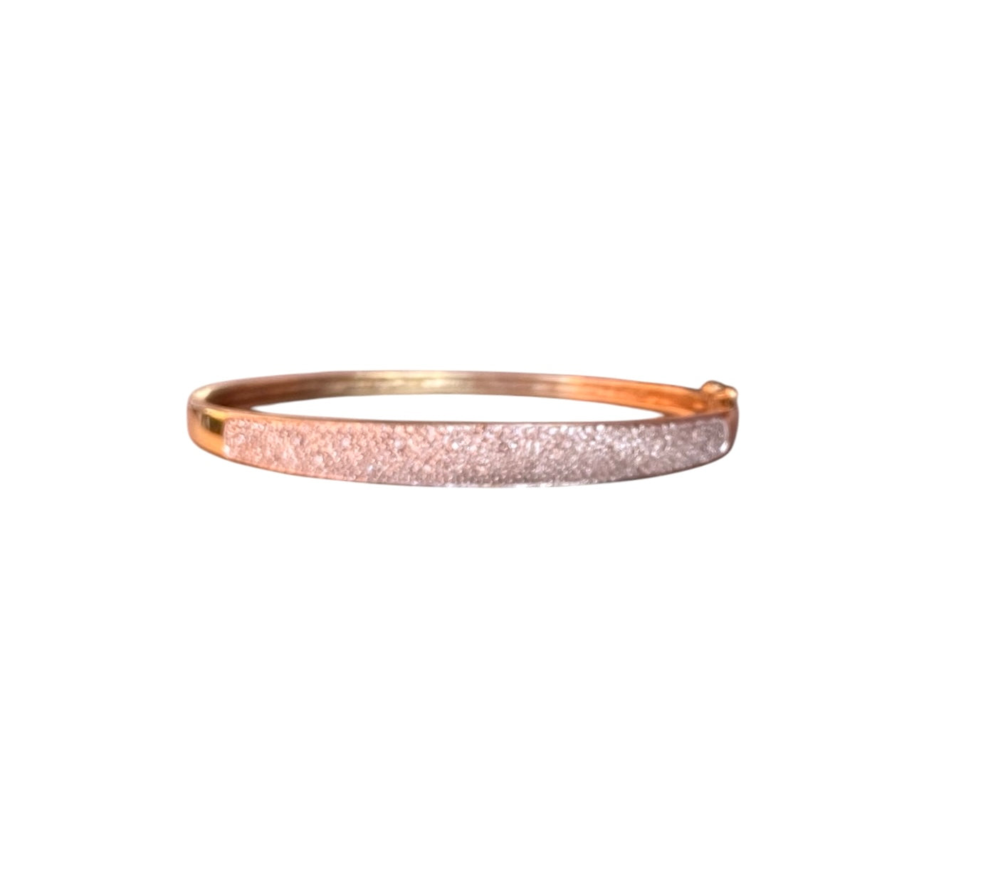 9ct vintage diamond bangle. illusion set 11.g