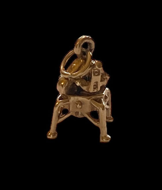 9ct vintage Apollo Lunar landing module charm