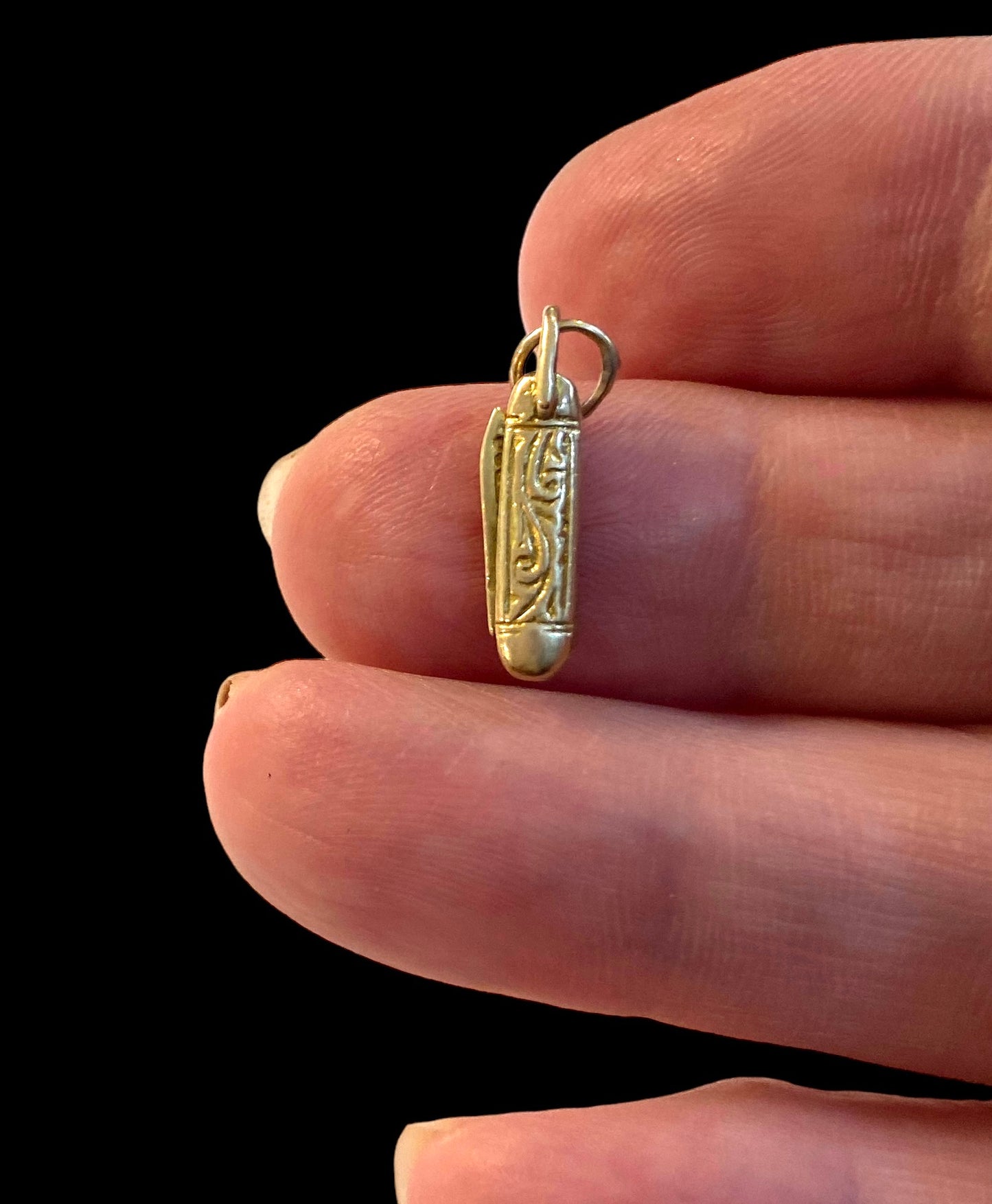 9ct miniature opening pen knife charm circa 1959