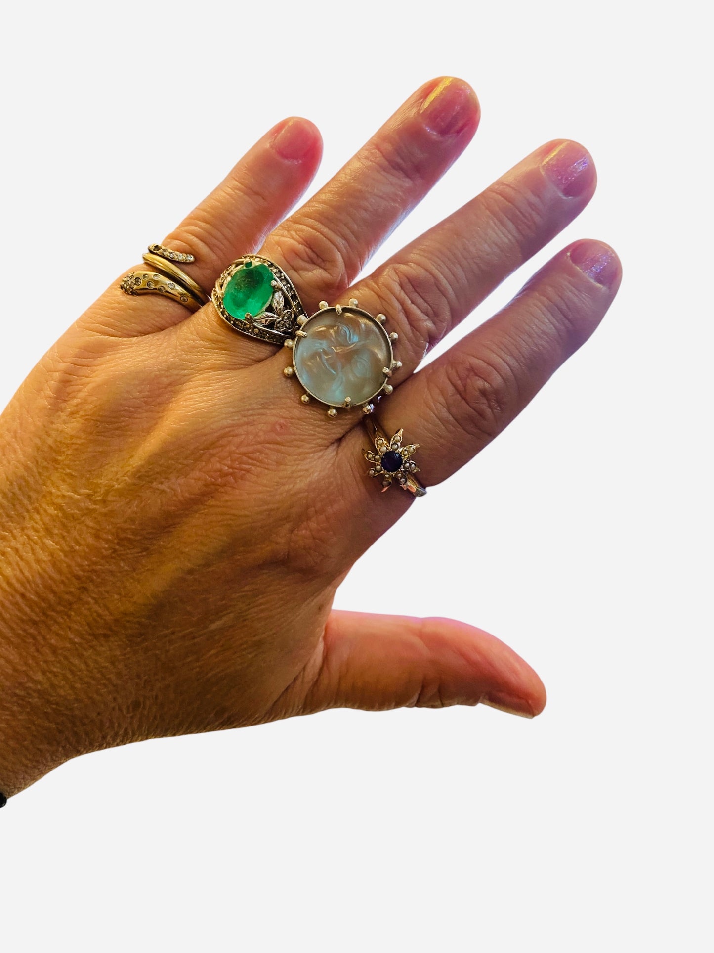 9ct vintage star / flower shape ring. amethyst and seed pearls ring size R 1/2