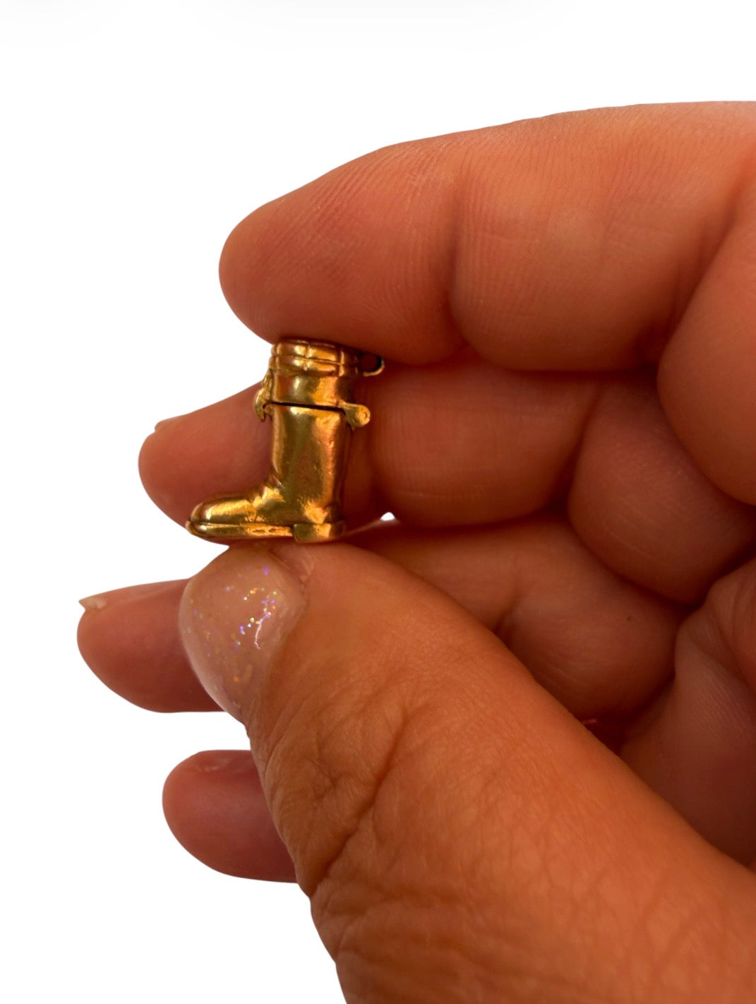 9ct vintage puss in botts charm. opening by ijld 3.98g