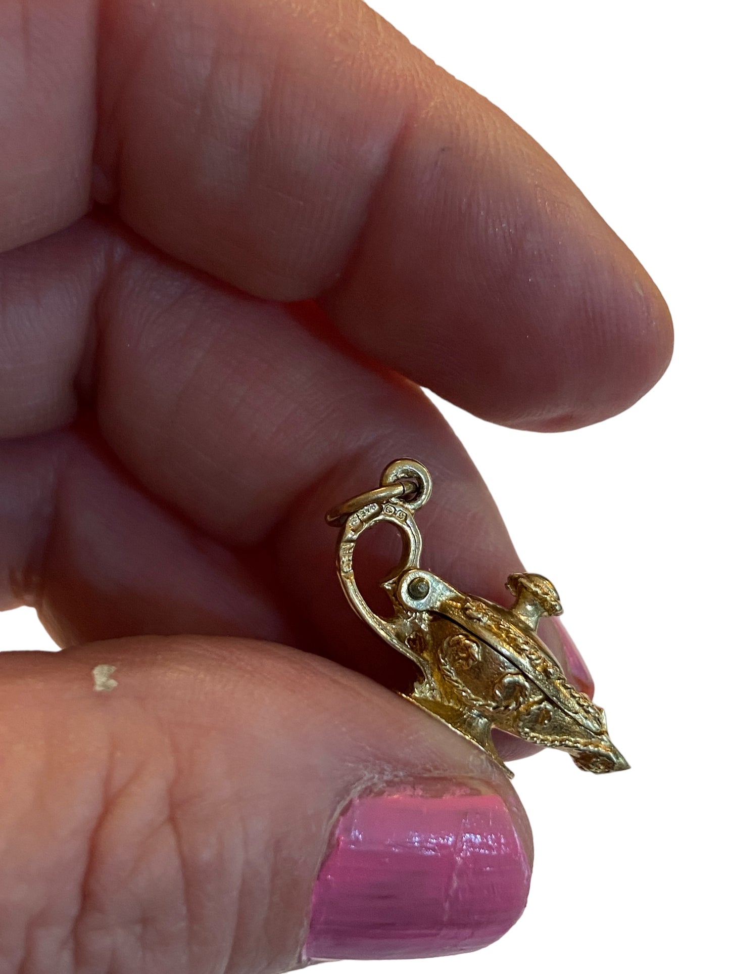9ct vintage genie / Aladdin lamp with genie inside circa 1978
