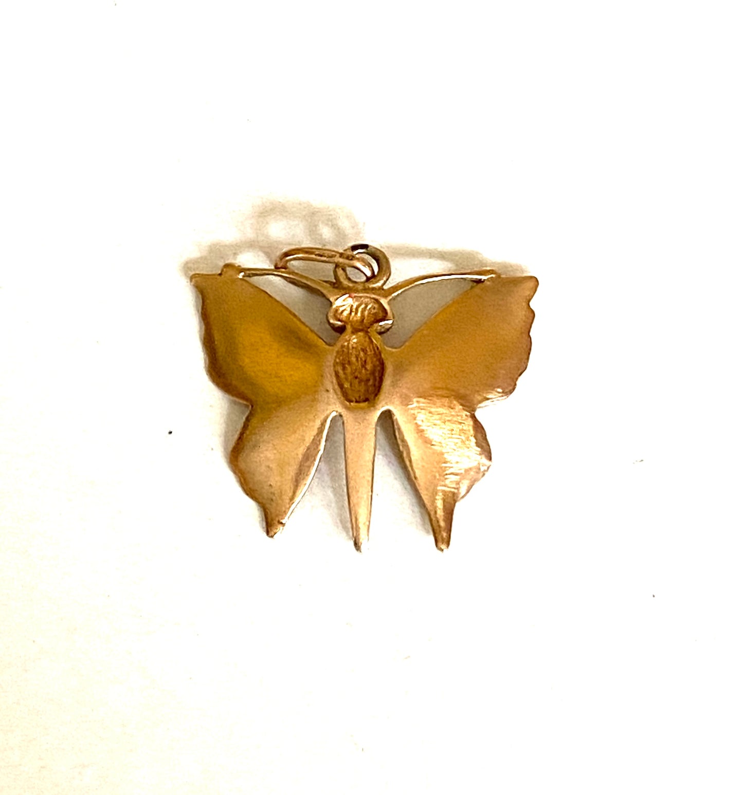9ct vintage gold butterfly pendant 4.1g