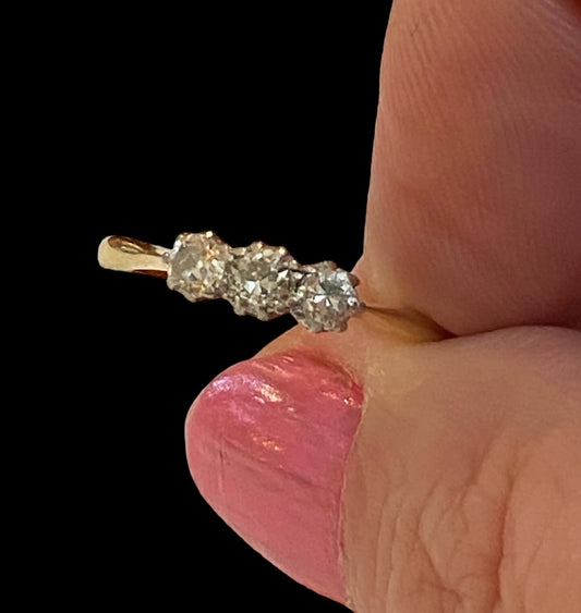 18ct and platinum diamond ring size M
