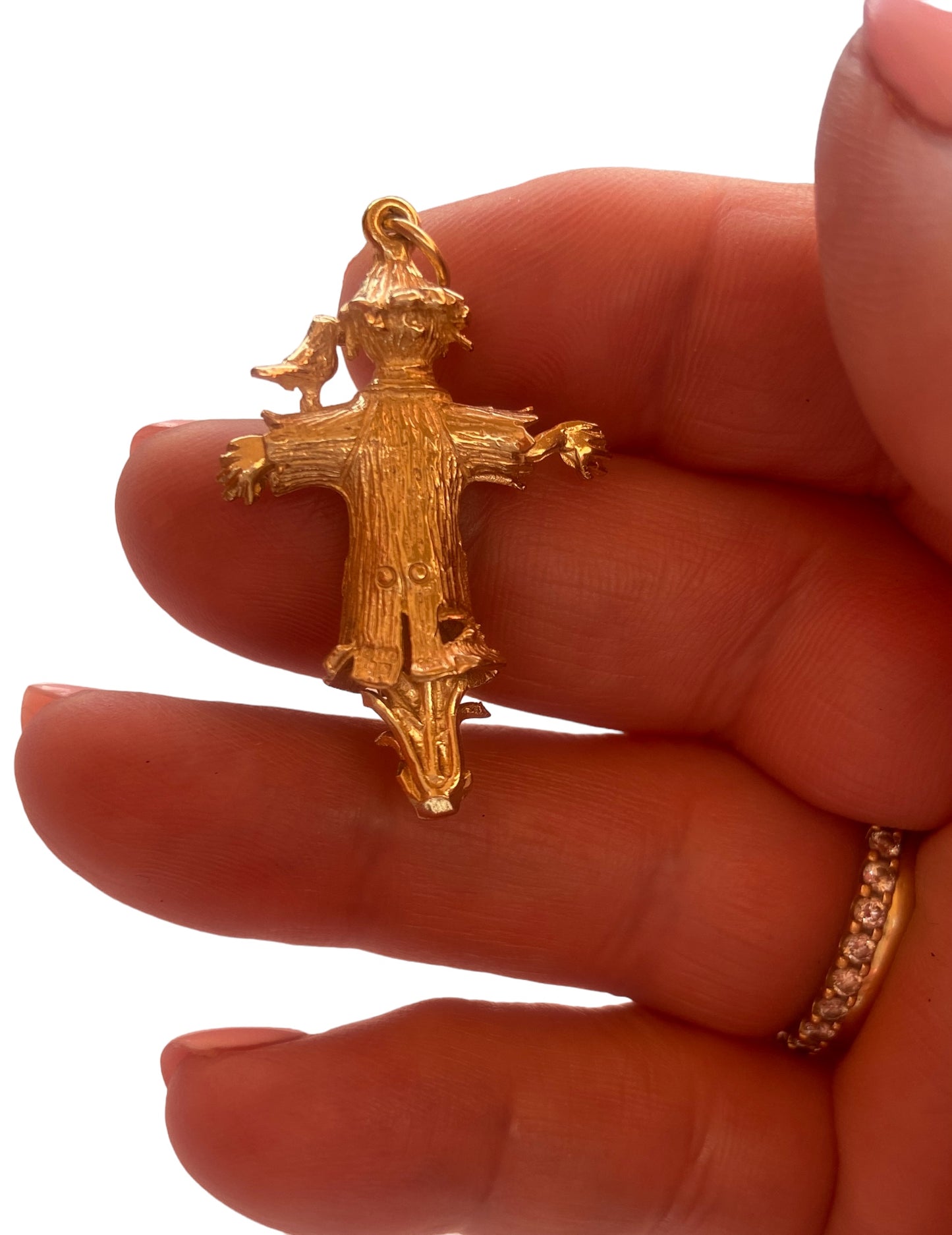 9ct vintage scarecrow charm. Articulated circa 1978