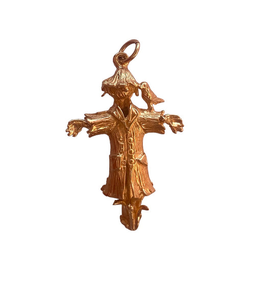 9ct vintage scarecrow charm. Articulated circa 1978