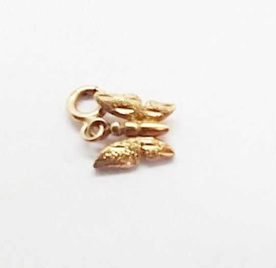 9ct pre owned butterfly charm / pendant