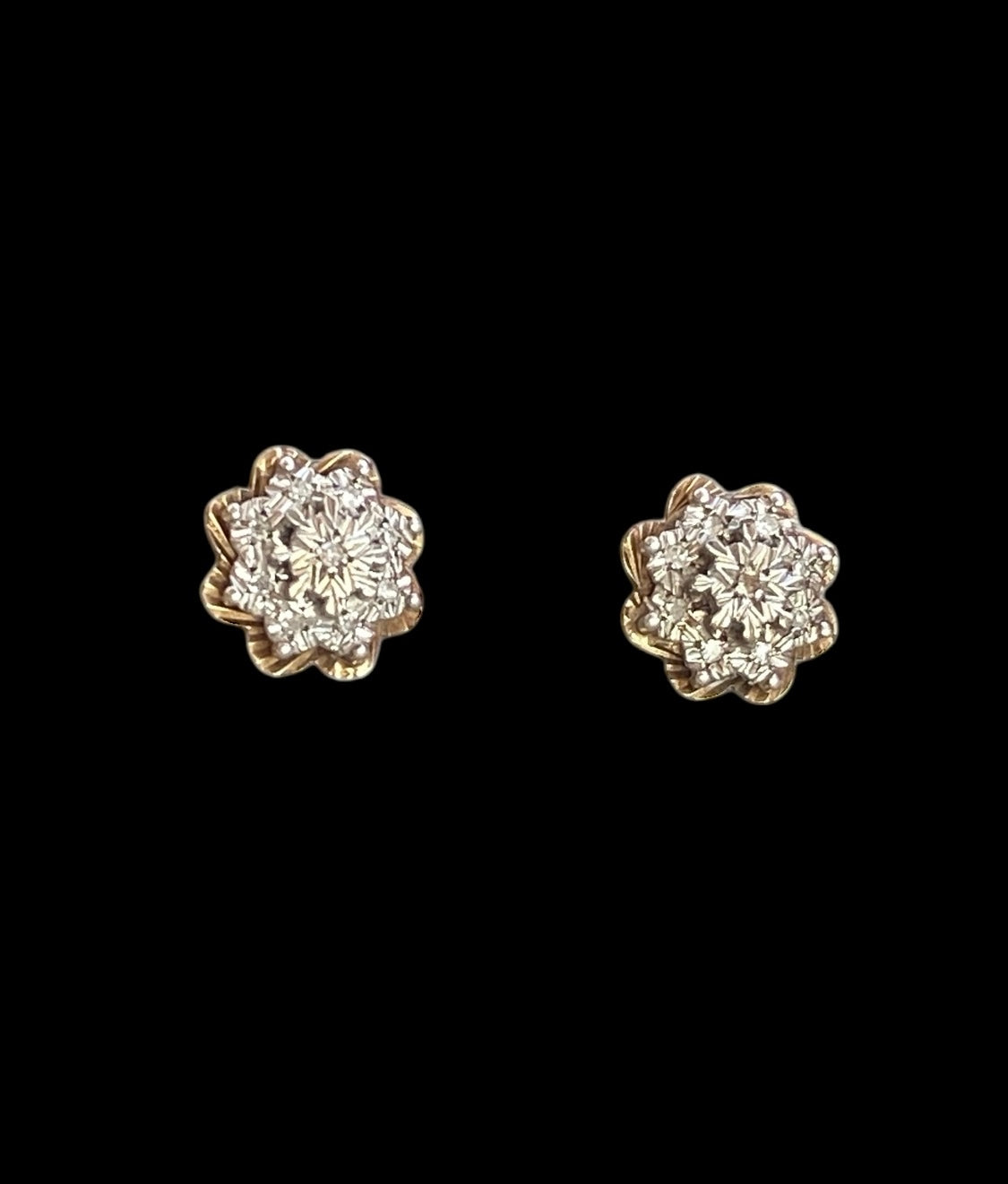 9ct preowned diamond snow flake design earrings
