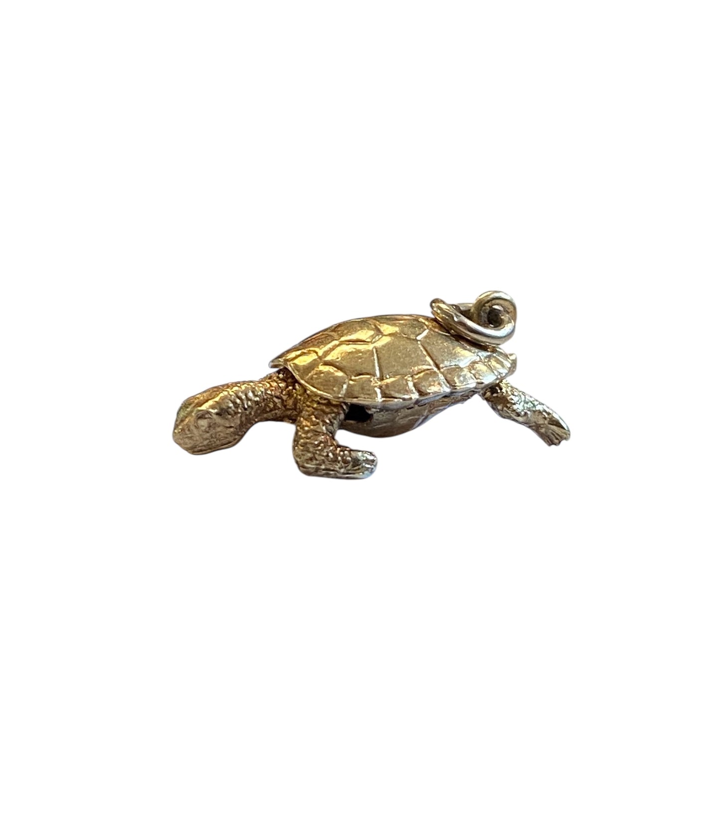9ct vintage tortoise charm, articulated 3.7g circa 1975