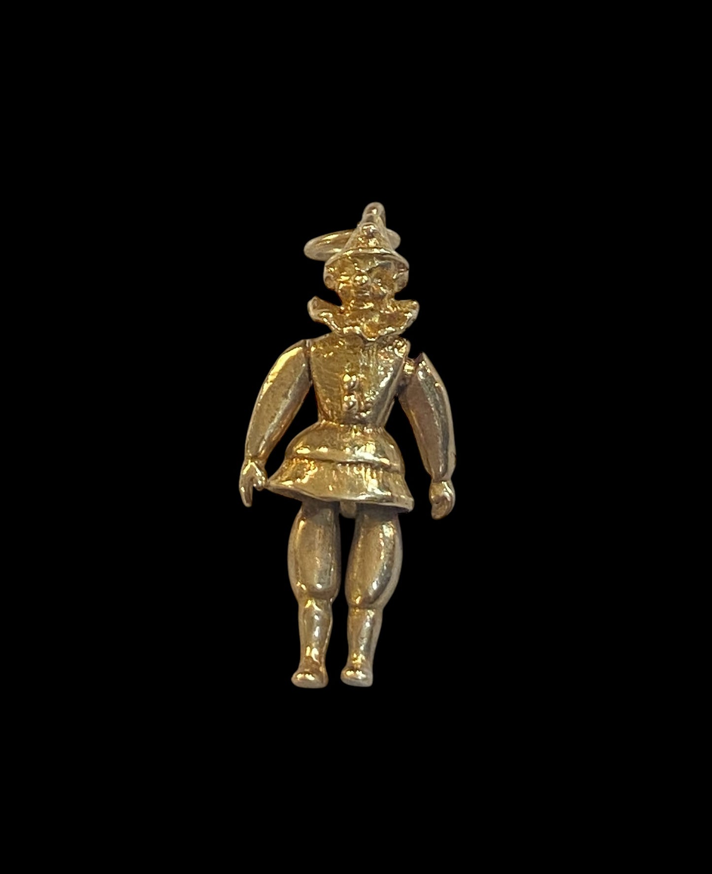 9ct vintage clown / jester circa 1963 2.9g