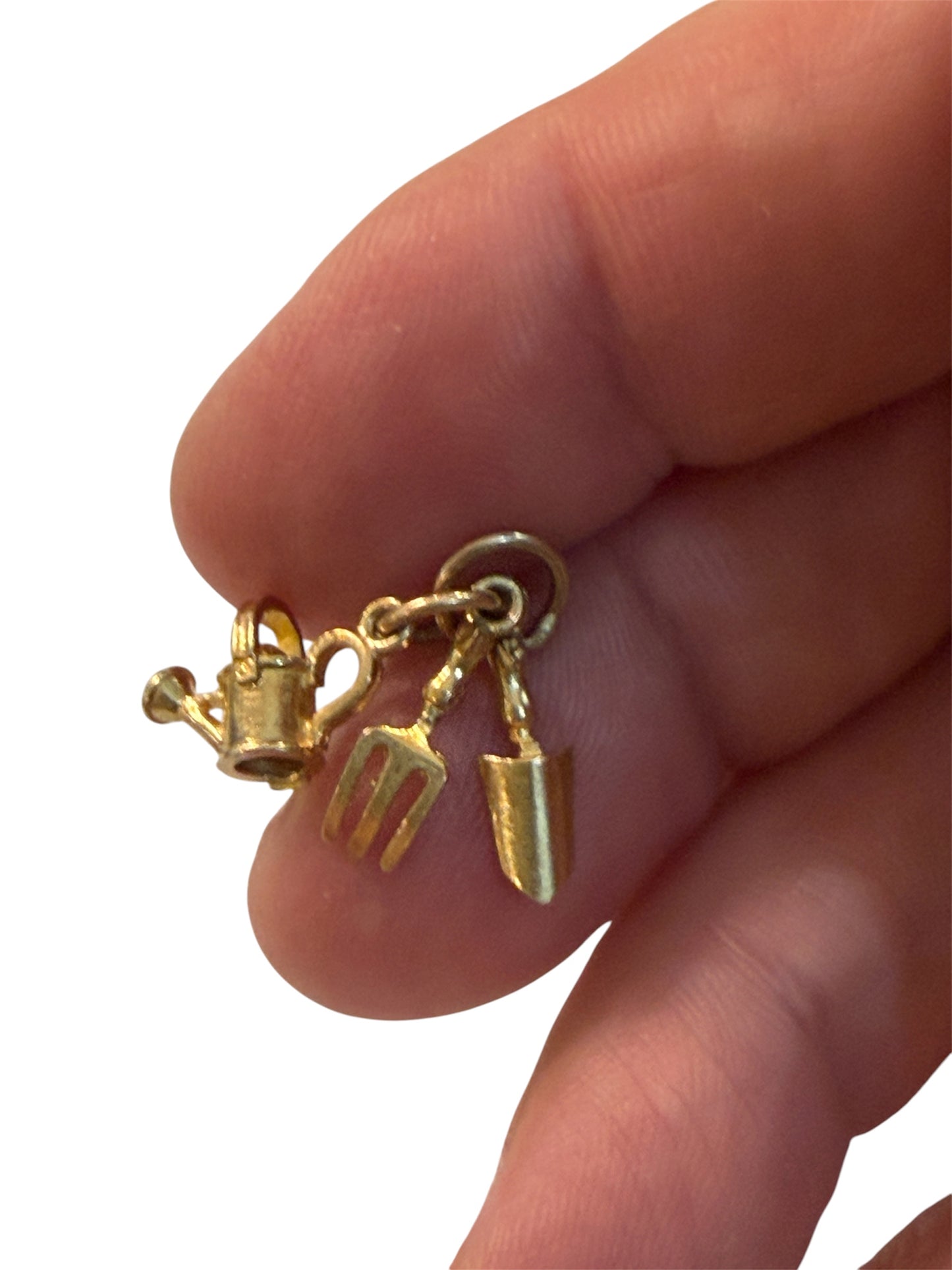 9ct vintage gardening tools charm 1.42g