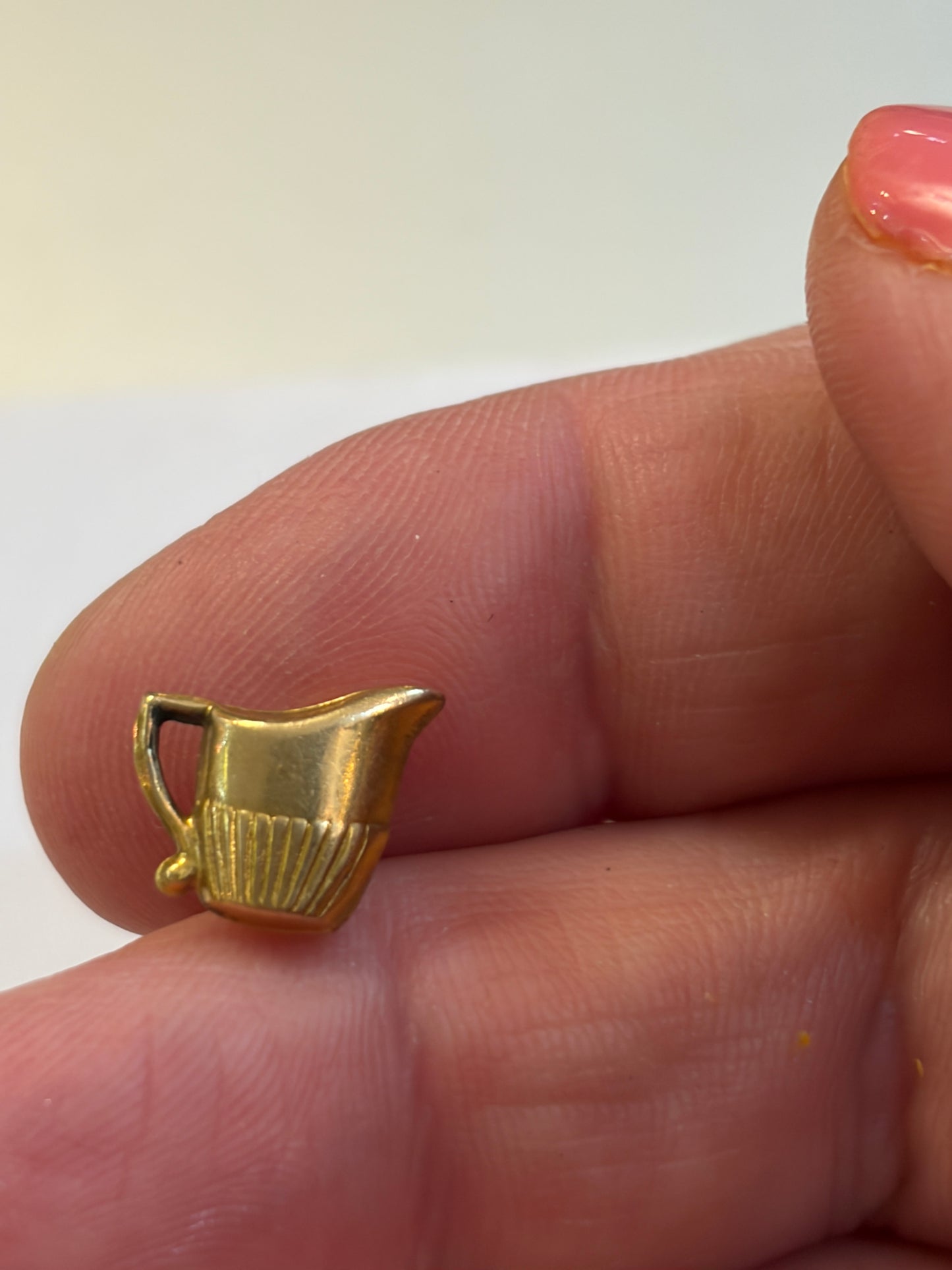 9ct vintage milk jug charm. hollow