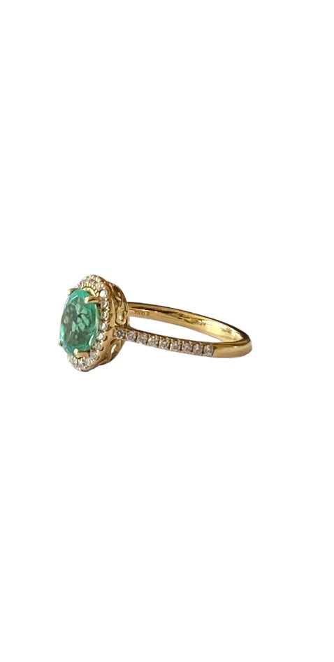 18ct pre owned 1 ct Colombian emerald and diamond ring size N