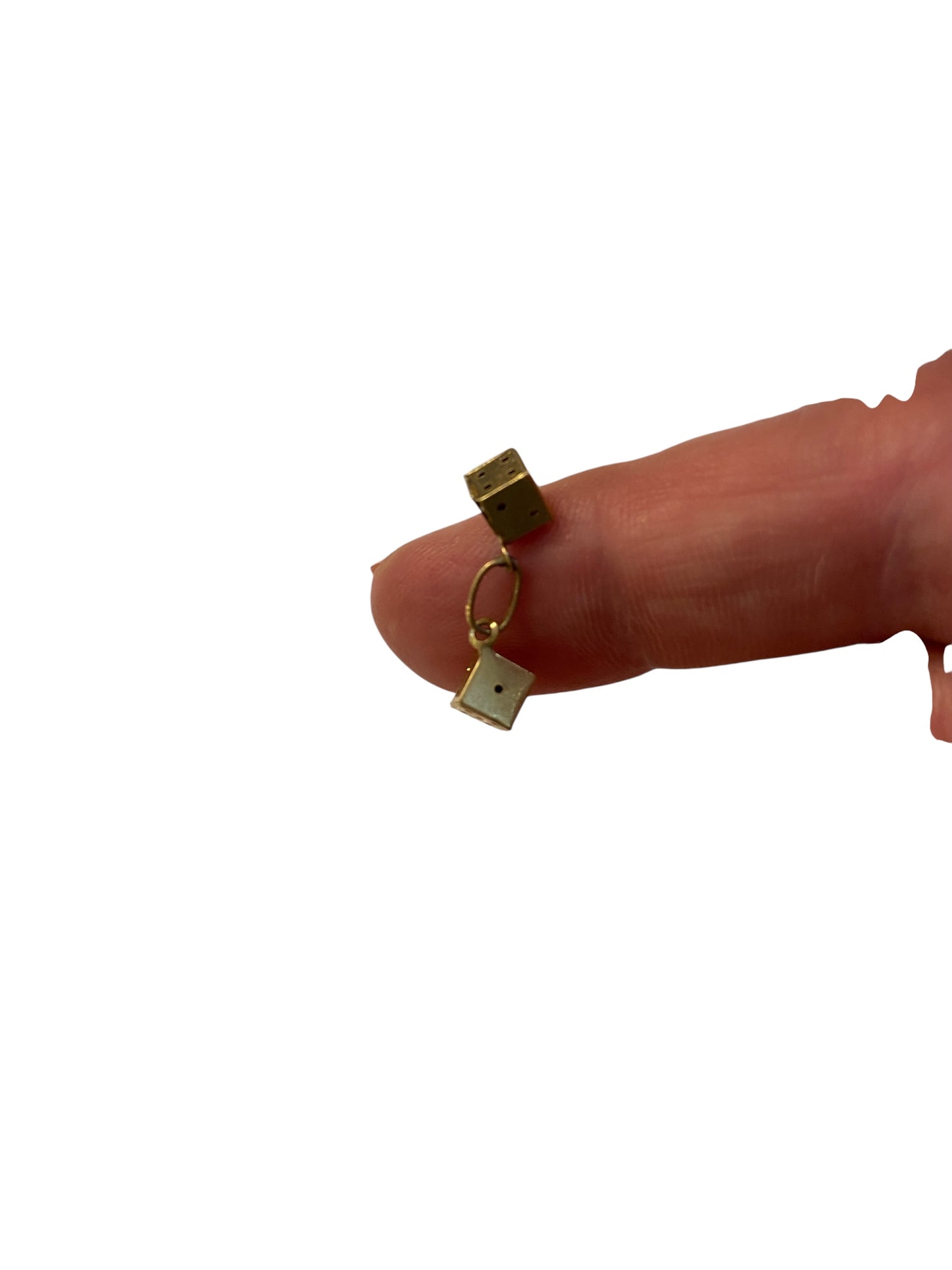 9ct vintage dice charm. very small