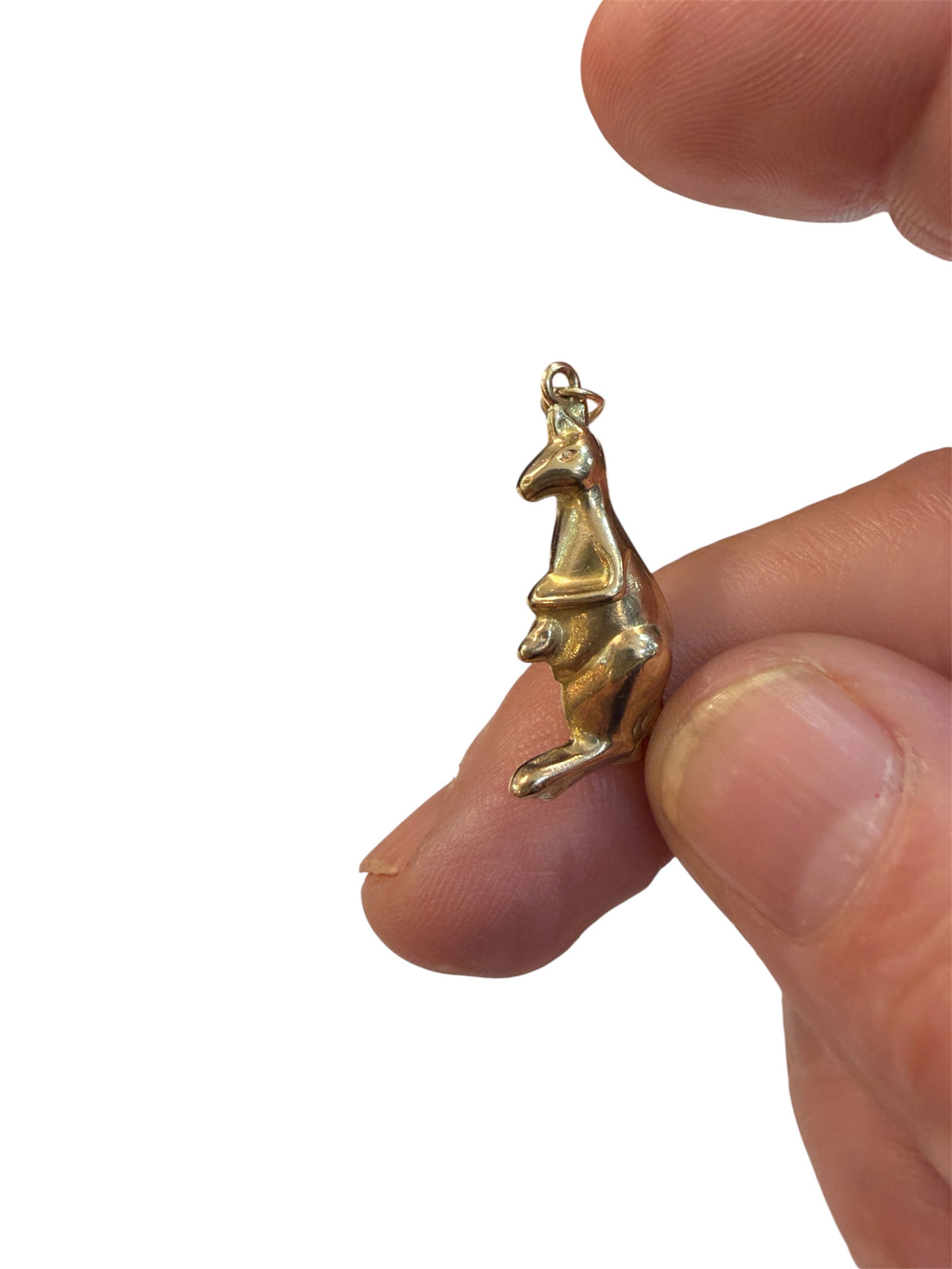 9ct vintage kangaroo charm with baby circa 1968