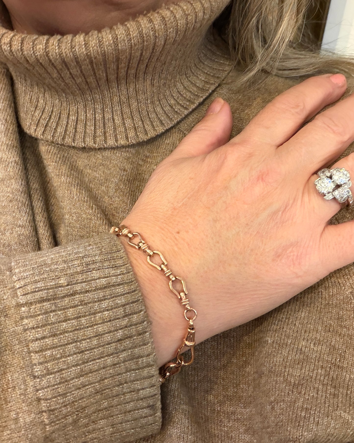 9ct vintage rose gold bracelet with T bar , 15.5g 7 3/4 inch (19.5 cm)