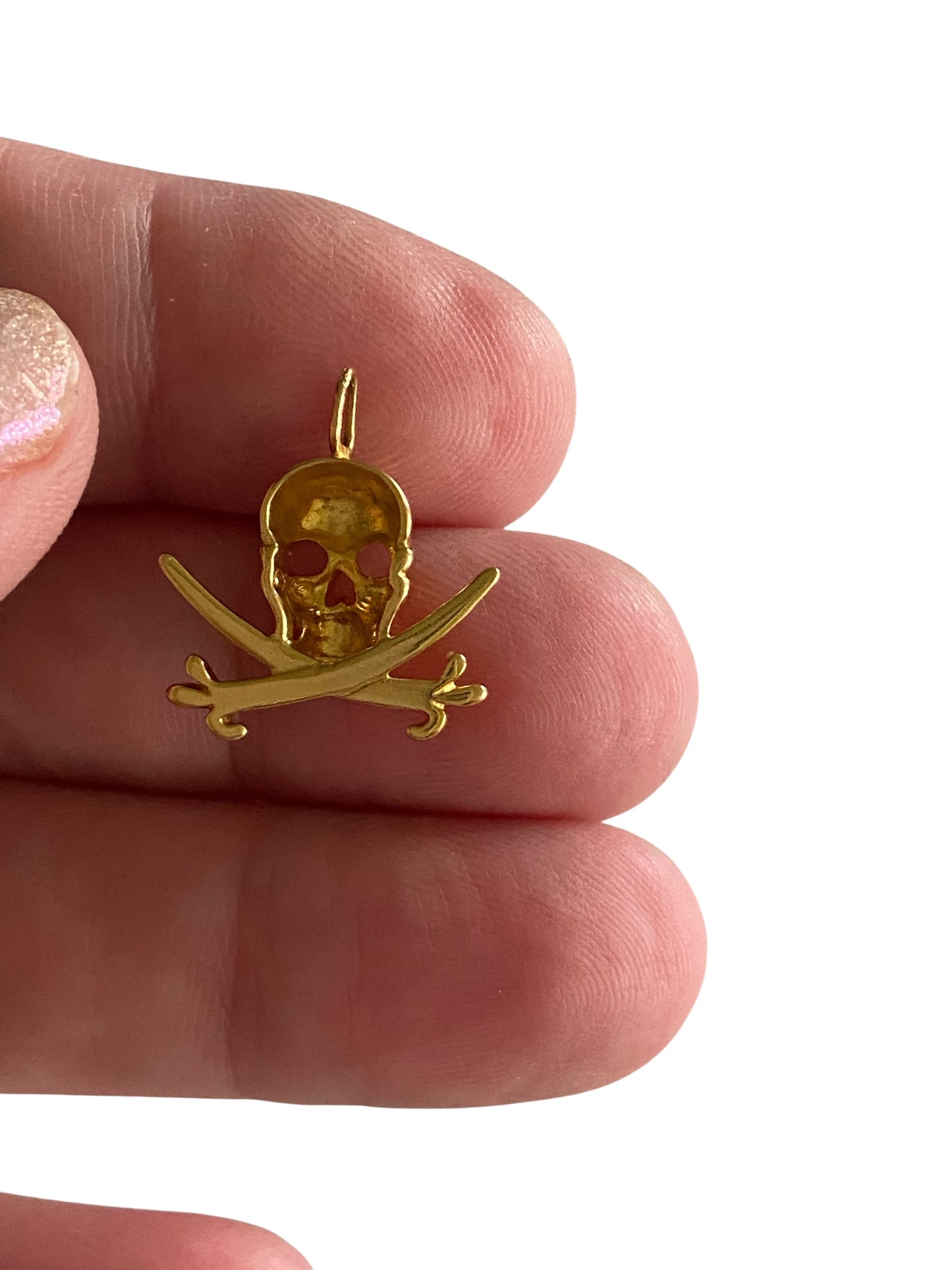 9ct vintage skull and cross swords charm / pendant