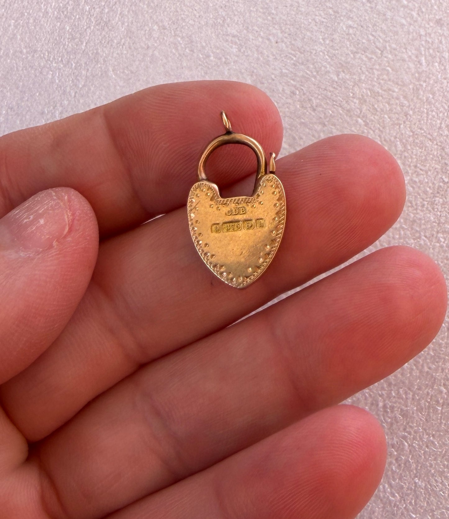 9ct antique padlock charm / pendant, ROSE gold circa 1907