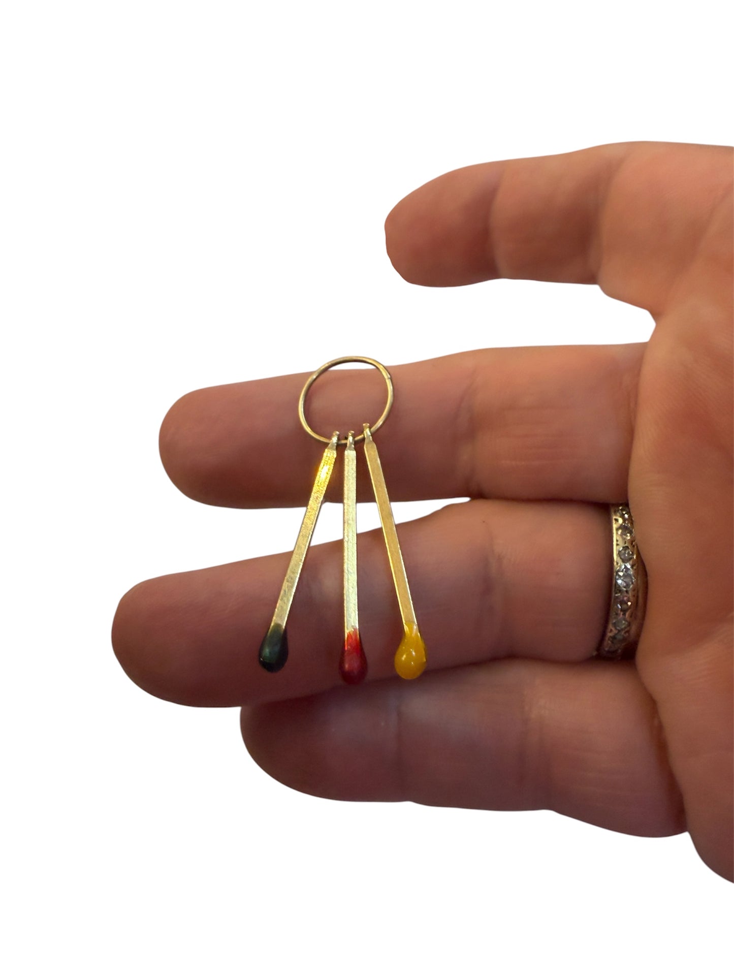 9ct pre owned matches charm pendant. 2.4g