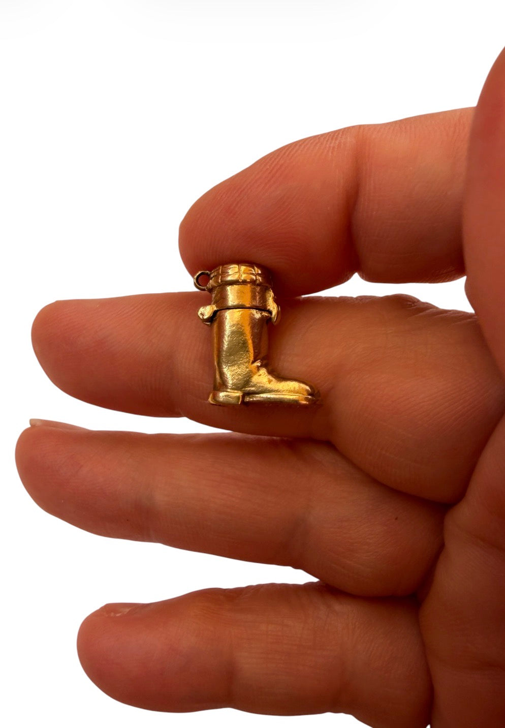 9ct vintage puss in botts charm. opening by ijld 3.98g
