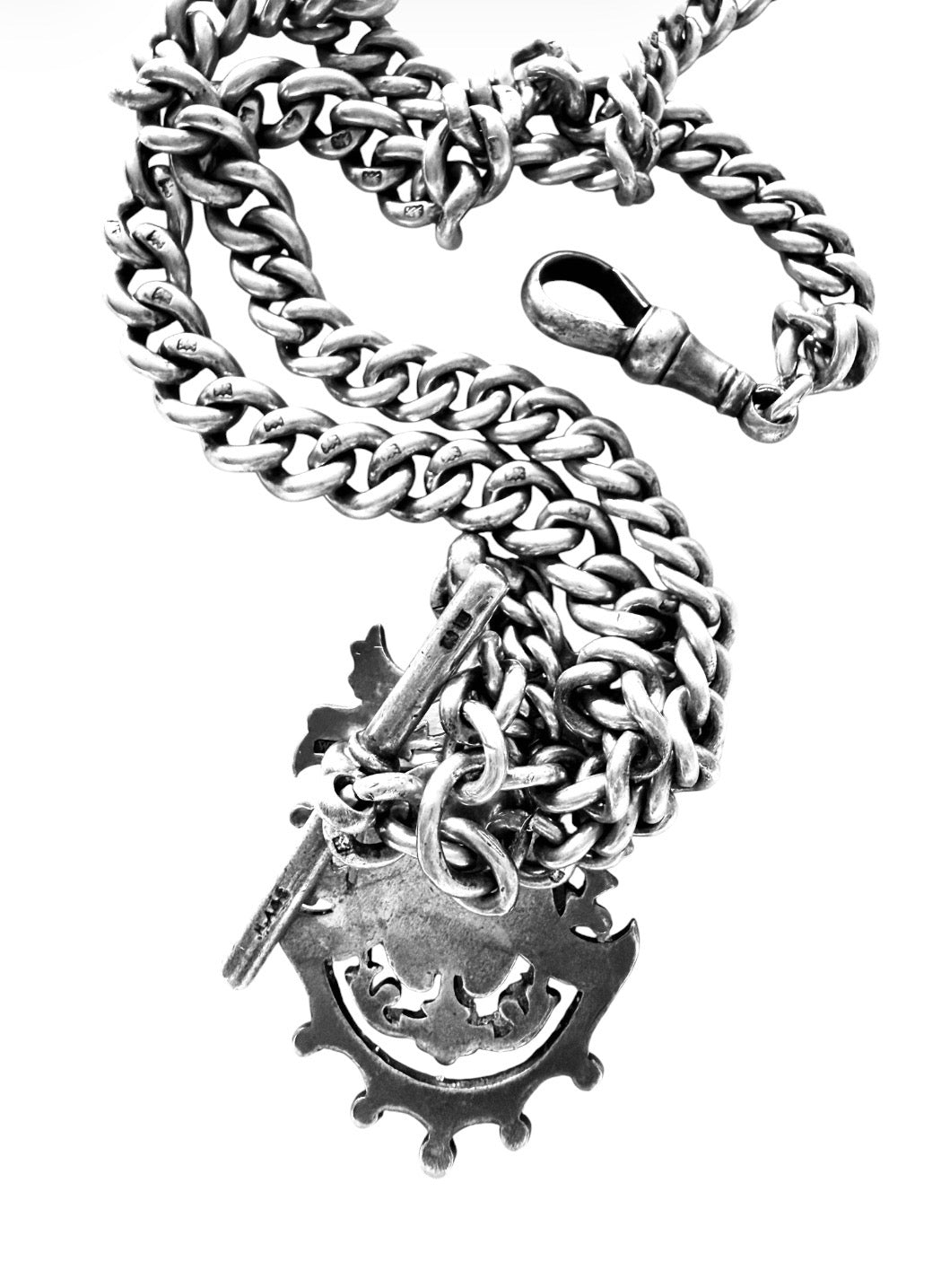 Antique Albert chain circa 1900 19 inches long, 64.3g