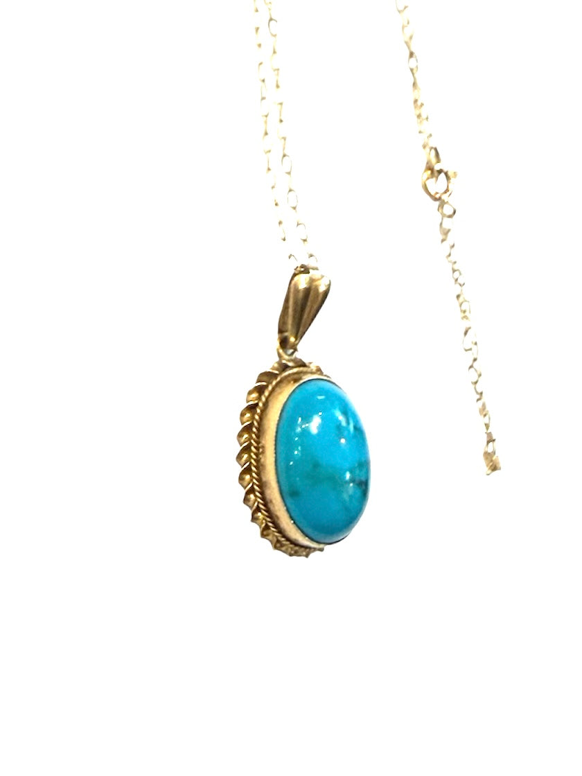 9ct vintage turquoise pendant on a  fine chain 18 inch chain