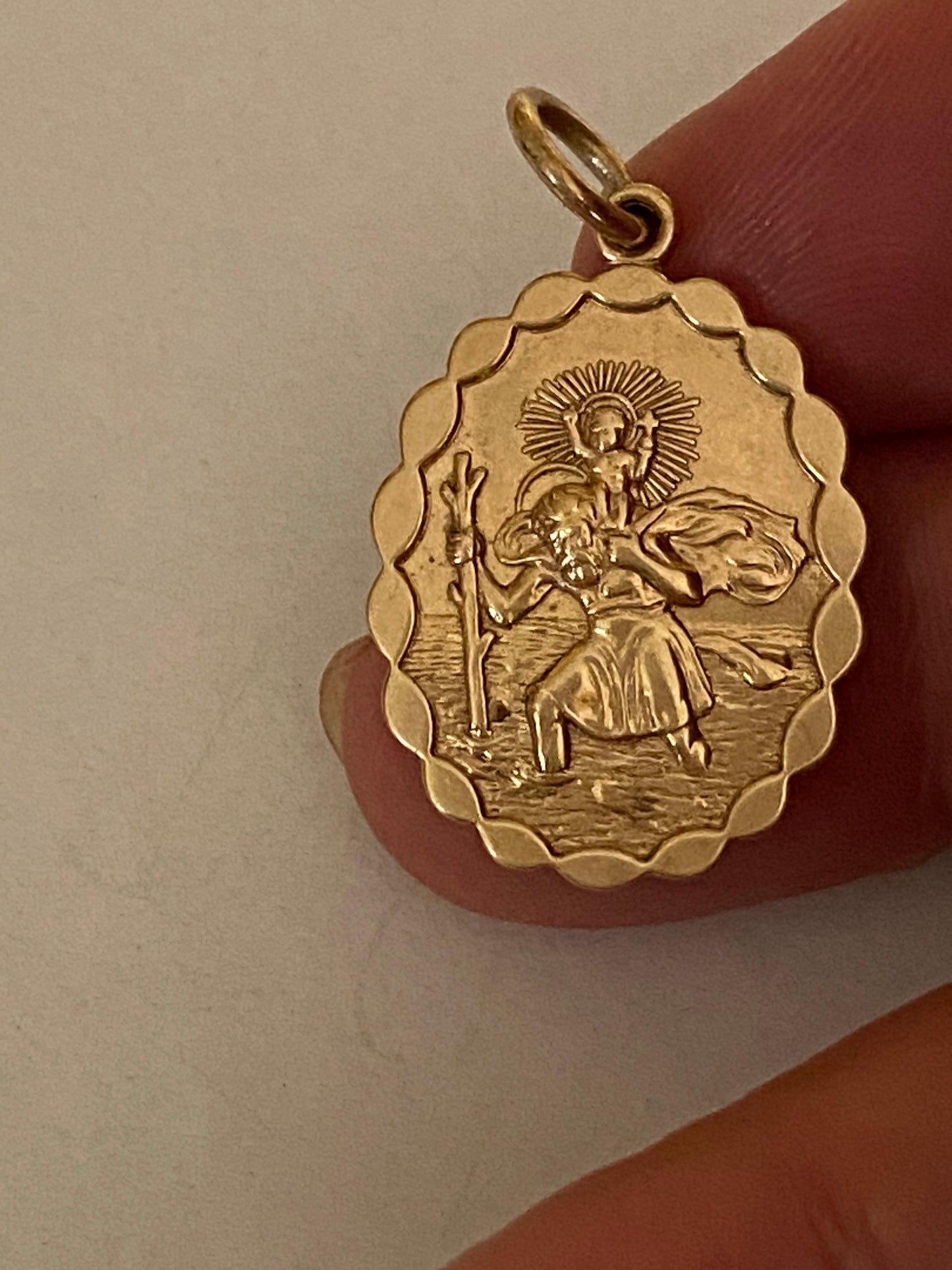 9ct 375 vintage gold st Christopher pendant circa 1940s