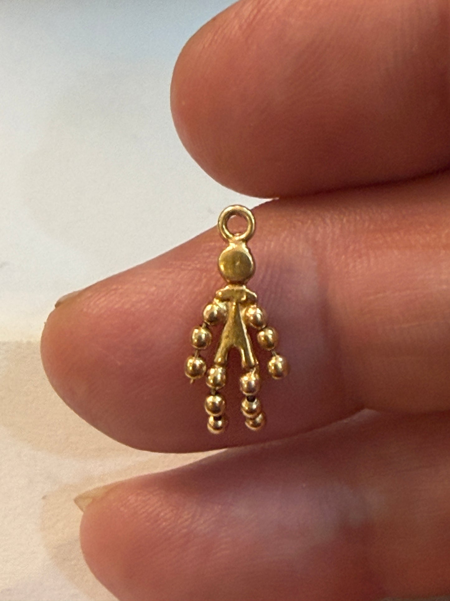 9ct vintage TINY bobble doll / CORN DOLL charm 0.45g