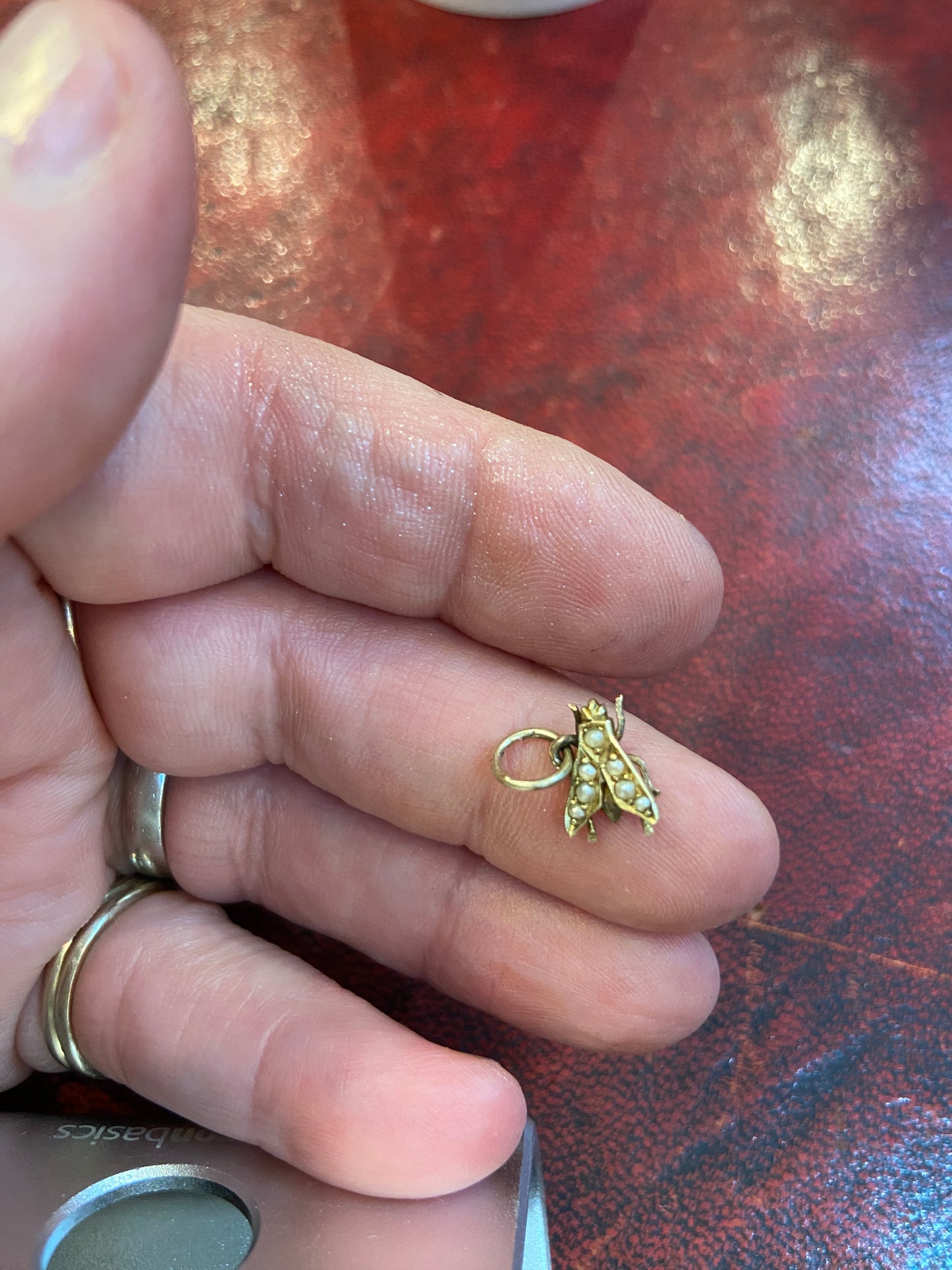 15ct antique fly with seed pearls charm / pendant