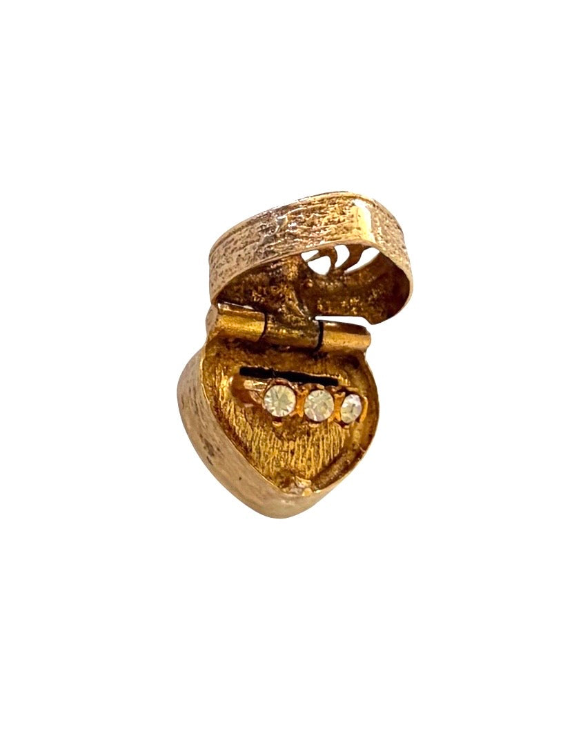9ct vintage heart box charm, opening with a trilogy ring inside , 4.20g maker G&H