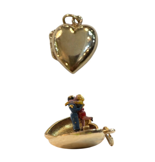 9ct vintage heart charm with couple embracing inside circa 1986 3.3g by ppld